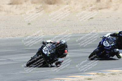 media/Apr-20-2025-CVMA (Sun) [[39090e8767]]/Race 16-Formula Middleweight/